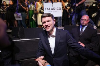 Jezis bol rebel a socialista Duchovnopolitiscky experiment z Texasu moze ovplyvnit celu Ameriku reportaz