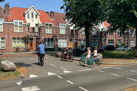 Na bicykli do prace na nakup aj so stolom pod pazuchou Ako to holandsky Utrecht zvladol za 40 rokov