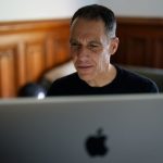 Tie videa uz nikto nerozpozna Ako odbornik na deepfake prestava verit vlastnym ociam citanie z NY Times