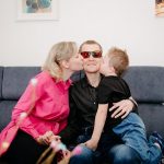 V tele mu nekontrolovatelne rastu nadory caka ho tridsiata stvrta operacia stat by ho vyslo lacnejsie schvalit liecbu hovori Marian