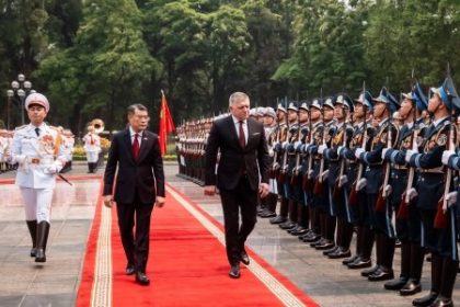 Vietnamski dostojnici si v Slovensku prezreli zbrane Nasa politika sa vyplaca hovori Kalinak