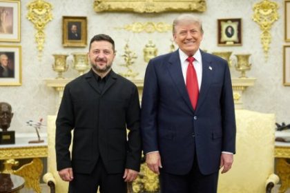 Vlani ho nazyval diktatorom teraz ho chvali za odvahu Stretnutie Trumpa so Zelenskym ukazalo ako sa meni ich vztah