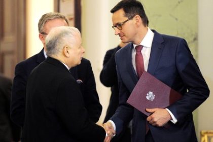 Z PiS odchadza byvaly premier Morawiecki Kaczynski chce zastavit rozdelenie strany