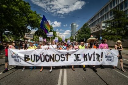 bratislavsky pride bol o odvahe ale aj o solidarite s kvir ludmi na ukrajine v madarsku a palestine