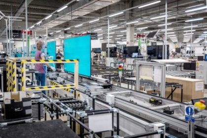 firemny newsfilter posledna velka vyroba televizorov na slovensku upada no foxconn veri v obrat strnad stavia v usa tovaren na municiju