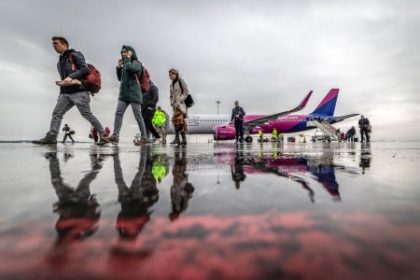 po chaose a zmeskanych letoch na bratislavskom letisku prisiel premier s navrhom na vacsii terminal