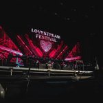 Lovestream sa topi v dlhoch Zachranuje ho Hatvany z nastenkovho tendra a syn Babisovho advokata