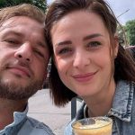 Podozrenia o Sutajovi Estokovi na F1 sa zintenzivnuju firma jeho partnerky ma uctovnikov spajanych s Brhelom datum k letenkam nesuhlasi
