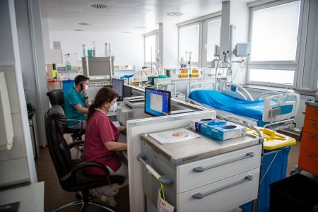 Problemy s receptami aj laboratoriami Nemocnica spustila v sobotu novy system ktory vydrzal tri dni