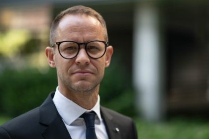 Riaditel VsZP Jurovych Pracoval som pre Pentu tak si s Hascakom tykam So sefom Agelu som bol na dovolenke ale uz sa nestretavame
