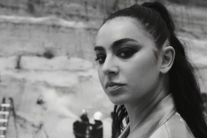 antipopova no aj tak chytlava charli xcx na novom albume odklada slavu a rozjima o pominutelnosti