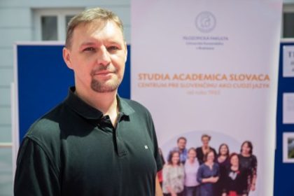 lektor slovenciny durajka cudzincov neucime vybrane slova nepotrebuju ich