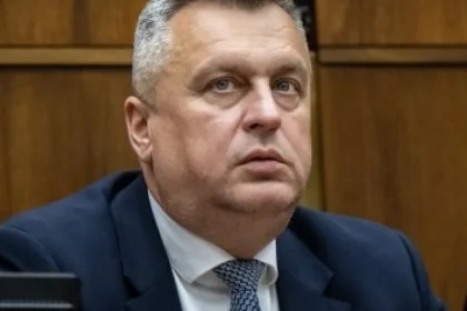 Dankovi nevyšiel plán s Národným mediálnym úradom, SNS návrh stiahla z parlamentu