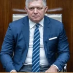 Fico hrozí predčasnými voľbami v januári, ak Taraba s Dankom nezmenia postoj