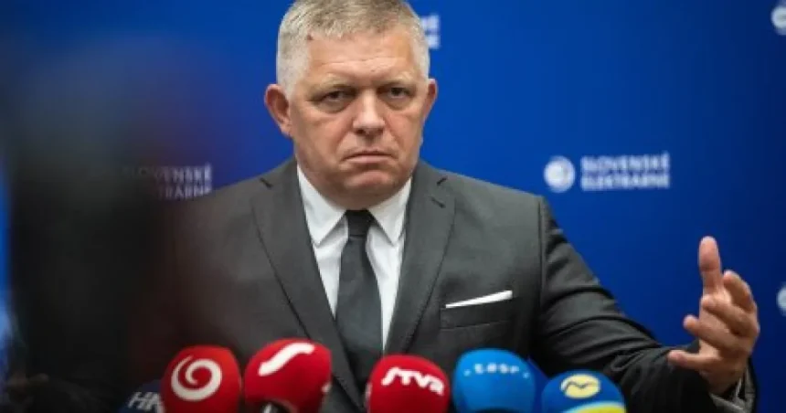 Fico straší vojnou, spojencom odkazuje, že s ním nemajú rátať