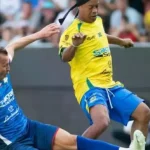 Influenceri hrali za slovenské legendy. Ronaldinhovú šou sprevádzal chaos
