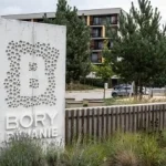 Na mieste ubytovne postavia výškovú kancelársku budovu, obyvatelia Borov sú zaskočení