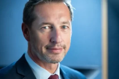 Nech žije Majerský, nech žije umiernenosť