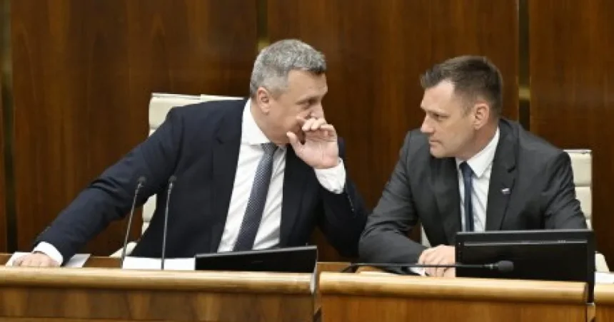 Odvolá parlament Tarabu? Budú predčasné voľby? (otázky a odpovede o koaličnej kríze)