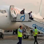 Piloti sa pobili počas letu do Tel Avivu, jeden chcel údajne havarovať