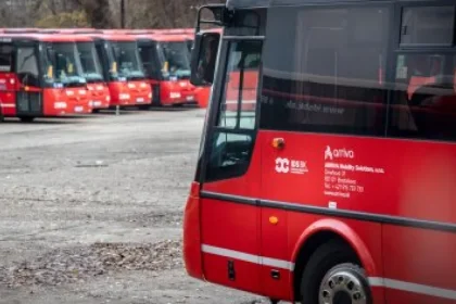 Po vlakoch zlacnejú aj autobusy, a to v mesiaci komunálnych volieb