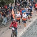 Ako vodič na maratóne: bežci prichádzajú o lepší čas kvôli úvodu, slúchadlám a GPS