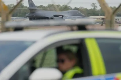 Američania urýchlene stiahli bombardéry z britskej základne. Obávali sa iránskeho útoku