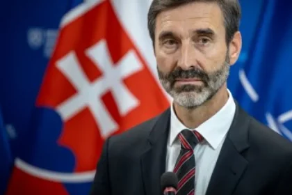Blanár sa stretne s Putinovým ministrom, ktorý verbuje študentov do armády