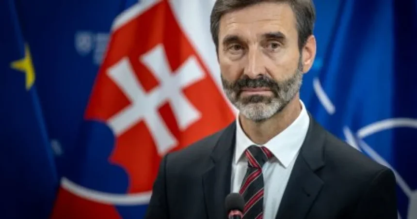 Blanár sa stretne s Putinovým ministrom, ktorý verbuje študentov do armády
