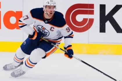Connor McDavid naživo: tichý, a napriek tomu plní Kanadu
