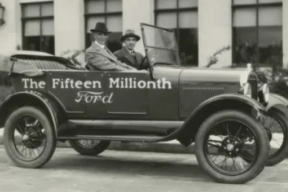 Geniálny tvorca pásovej výroby Henry Ford inšpiroval aj Hitlera