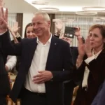 Ján Nosko vyhral štvrtýkrát v Banskej Bystrici, väčšinu v zastupiteľstve istú nemá