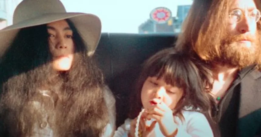 John Lennon v 70. rokoch: únik pred slávou, výchova syna a vášeň pre čítanie