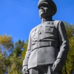 Kto zaplatil Koneva? Vie to len autor sochy, mlčí. Rusko účasť odmieta