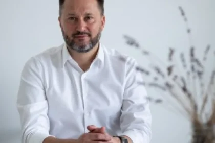 Matúš Vallo bude podporovať kandidátov a strany, ktoré prinesú zmenu do vlády