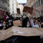 Mladí Európania protestujú pre drahé bývanie a školy