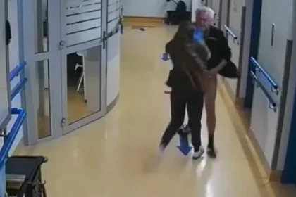 Opitý muž napadol zdravotníkov na bratislavskom urgente, polícia ho zadržala
