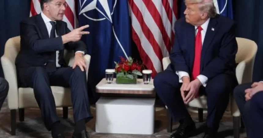 Podarí sa mu zaútočiť, alebo od útoku upustí?