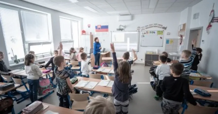 Poplatky od rodičov do škôl nepatria. Iba zákaz neprinesie vyššiu kvalitu pre všetky deti
