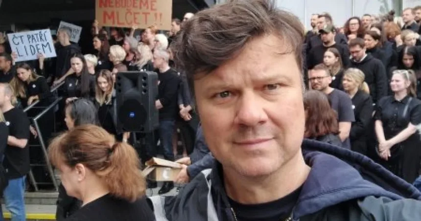 Reportér ČT Moláček: Babiš robí obrovskú chybu, protesty sa začínajú a štrajk bude zásadný