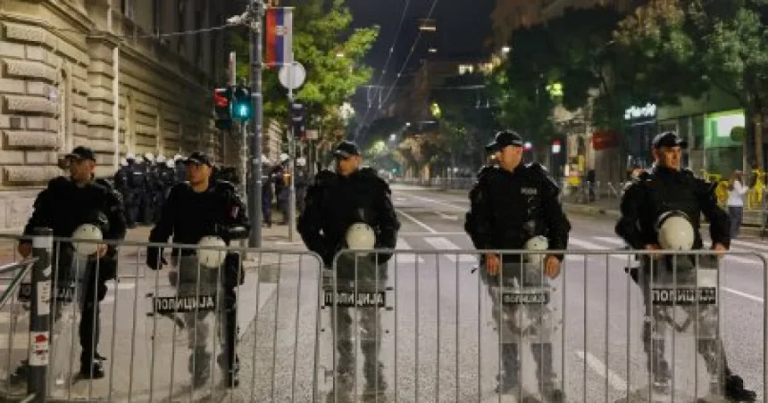Srbi volili v rekordnom počte, čo nahráva opozícii