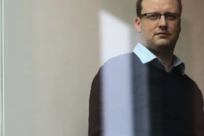 Stratég: Populistom veľké kauzy prejdú, zrazené mačiatko ich zničí