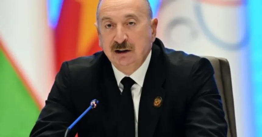 Turecko pobúrilo, že dievčatá v šatkách nesmú do škôl v Azerbajdžane