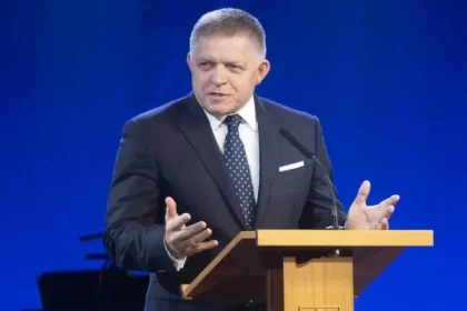 Týždňový newsfilter: Robert Fico hovorí, že má rád svoju prácu. Nemožno si to nevšimnúť