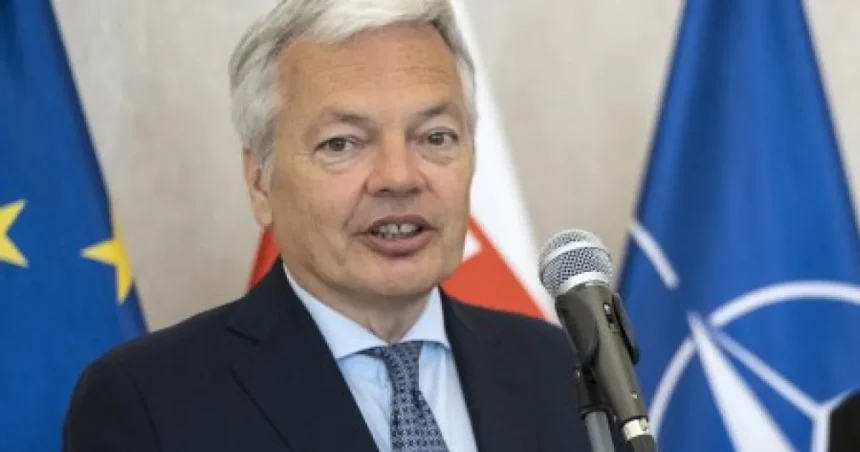 Uniknuté správy odhaľujú, ako chcel exkomisár Reynders zakryť možné väzby na Rusko