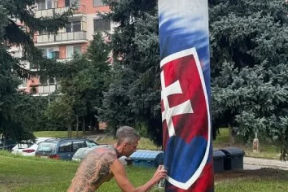 Voľte si, koho chcete, len nie Ernesta Smaženíka