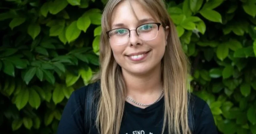 Vučić sľuboval lietajúce autá, nemáme ani pitnú vodu, hovorí Slovenka kandidujúca v Srbsku